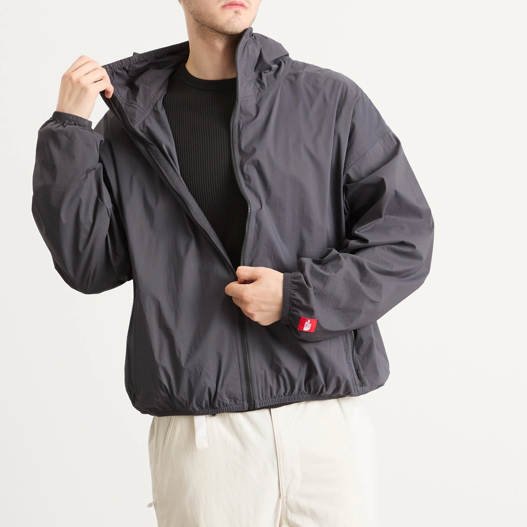 The North Face Men's Redbox Packable Hooded Wind Jacket Obsidian